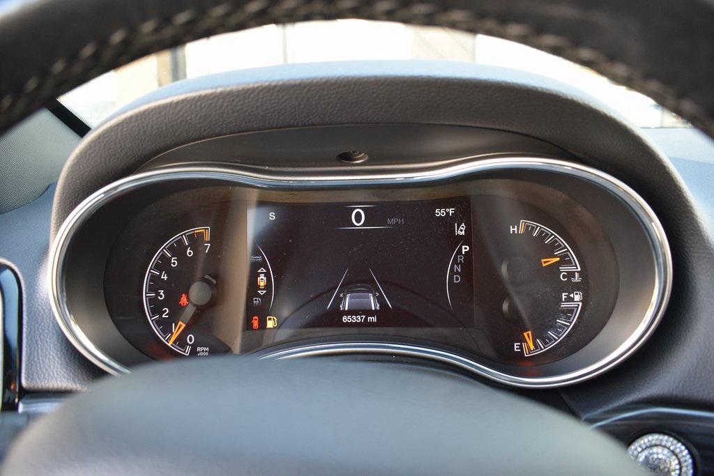 used 2021 Jeep Grand Cherokee car, priced at $23,694