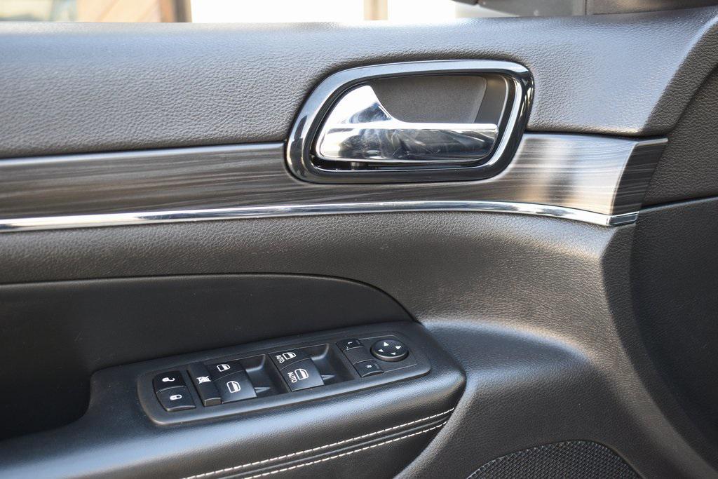 used 2021 Jeep Grand Cherokee car, priced at $23,694