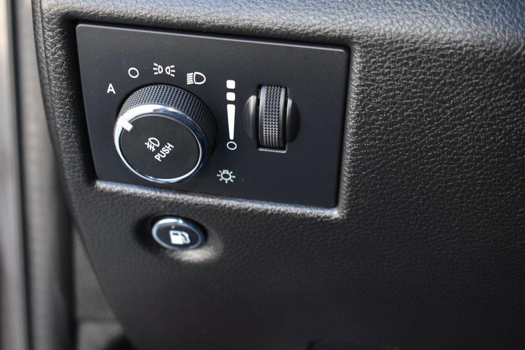 used 2021 Jeep Grand Cherokee car, priced at $23,694