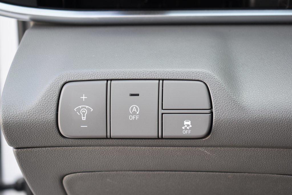 used 2025 Hyundai Elantra car, priced at $20,399