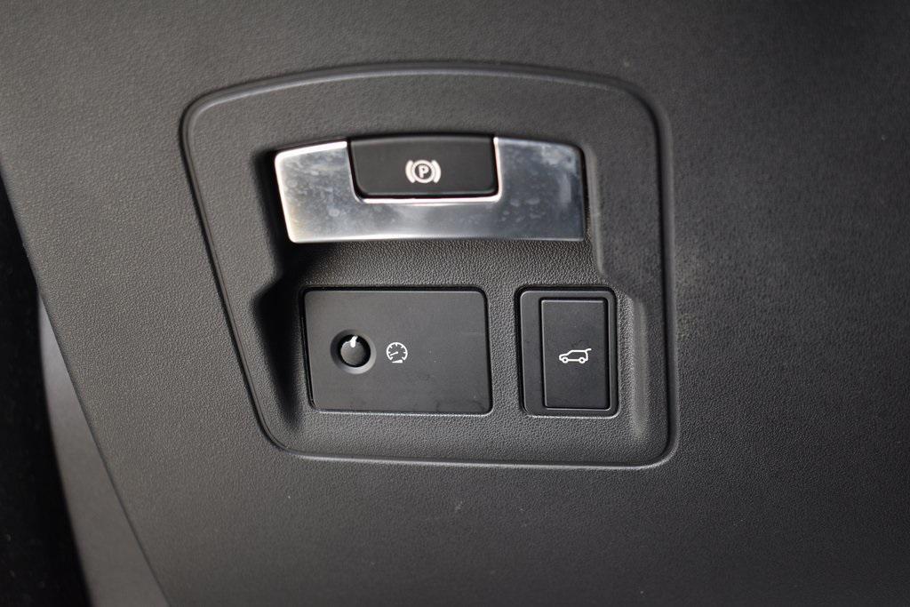 used 2018 Land Rover Range Rover Velar car, priced at $17,612