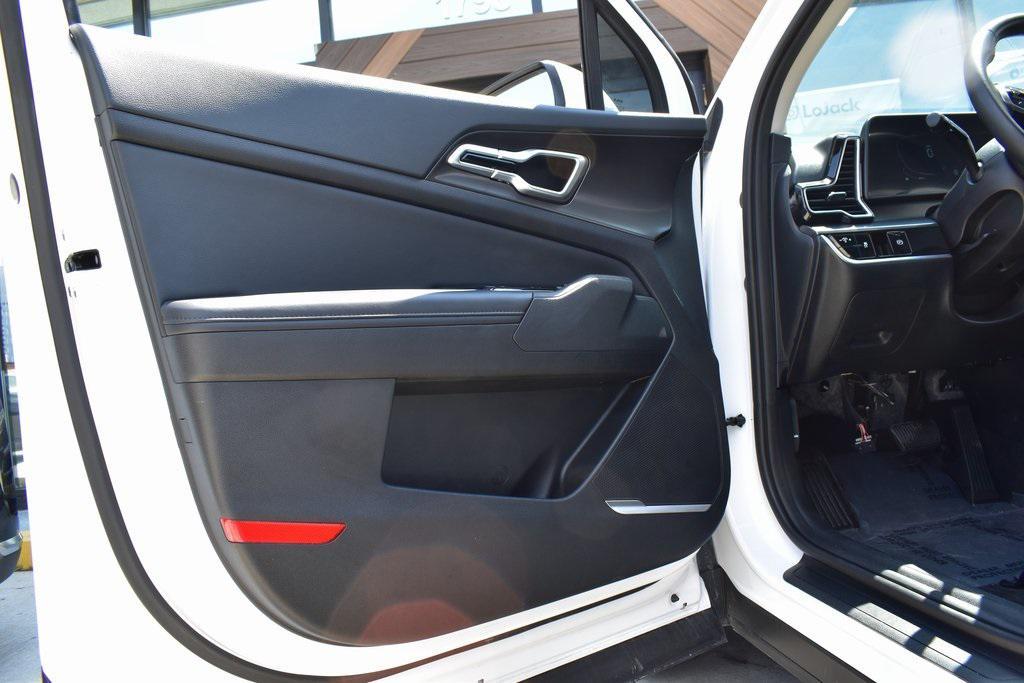 used 2025 Kia Sportage car, priced at $27,578