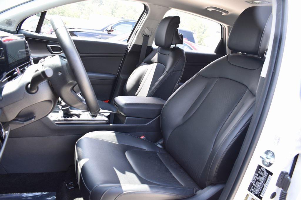 used 2025 Kia Sportage car, priced at $27,578