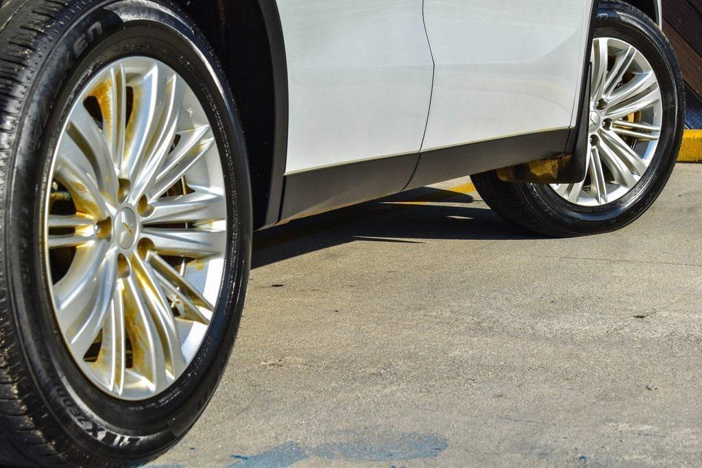 used 2024 Mitsubishi Outlander car, priced at $22,757