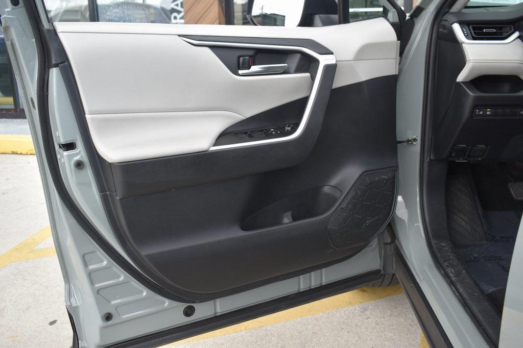 used 2021 Toyota RAV4 car, priced at $23,291