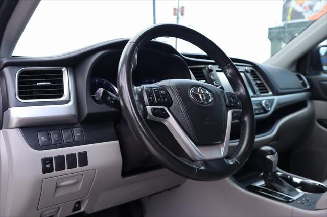 used 2018 Toyota Highlander car, priced at $23,391