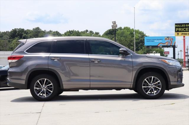 used 2018 Toyota Highlander car, priced at $23,391