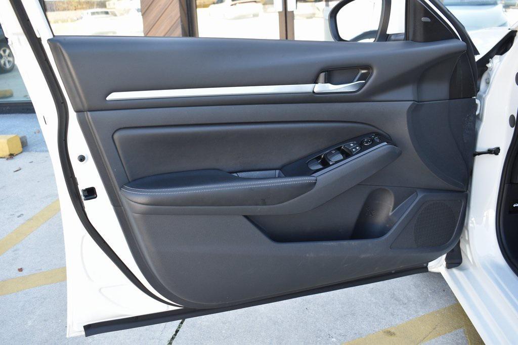 used 2023 Nissan Altima car, priced at $20,442