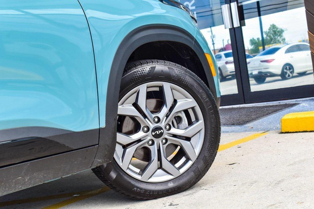 used 2024 Kia Seltos car, priced at $23,238