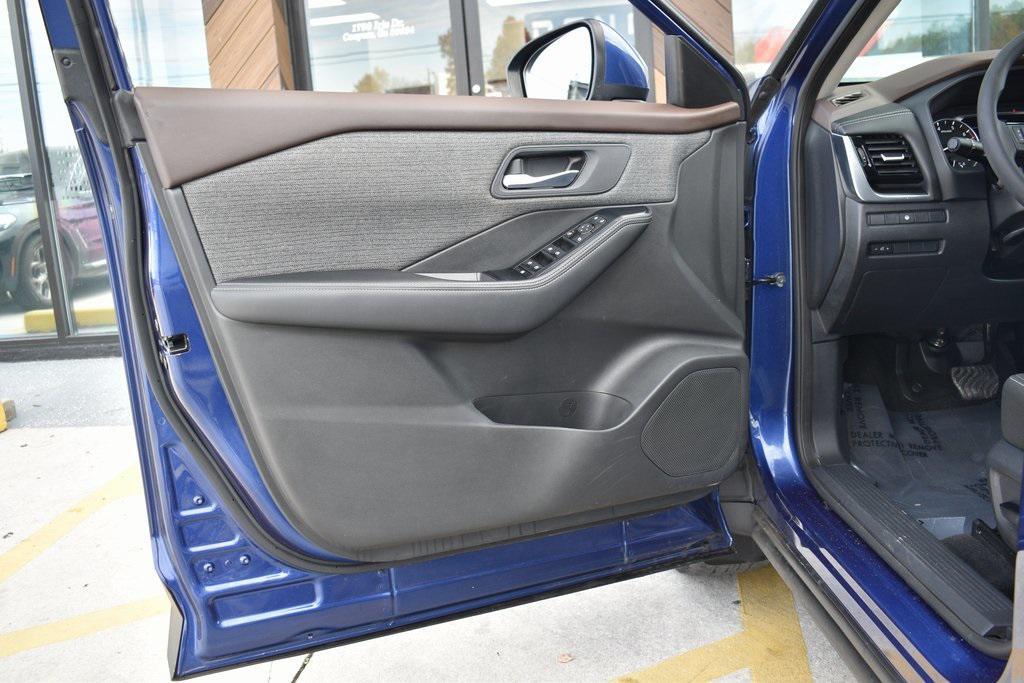 used 2023 Nissan Rogue car, priced at $21,659