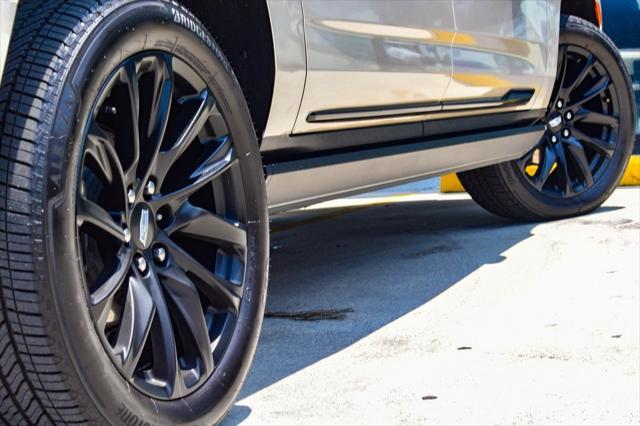 used 2022 Cadillac Escalade ESV car, priced at $61,991