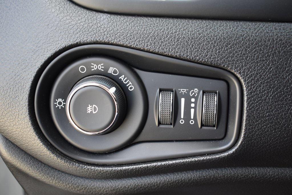 used 2020 Jeep Renegade car, priced at $17,573