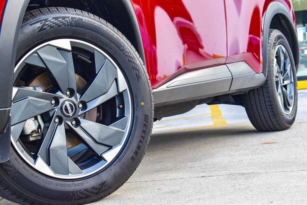 used 2024 Nissan Rogue car, priced at $21,211