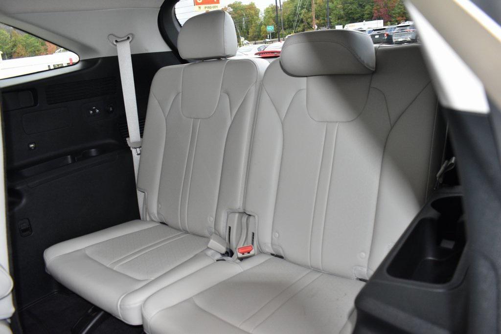 used 2021 Kia Sorento car, priced at $22,491