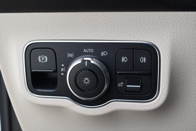 used 2021 Mercedes-Benz GLB 250 car, priced at $23,170