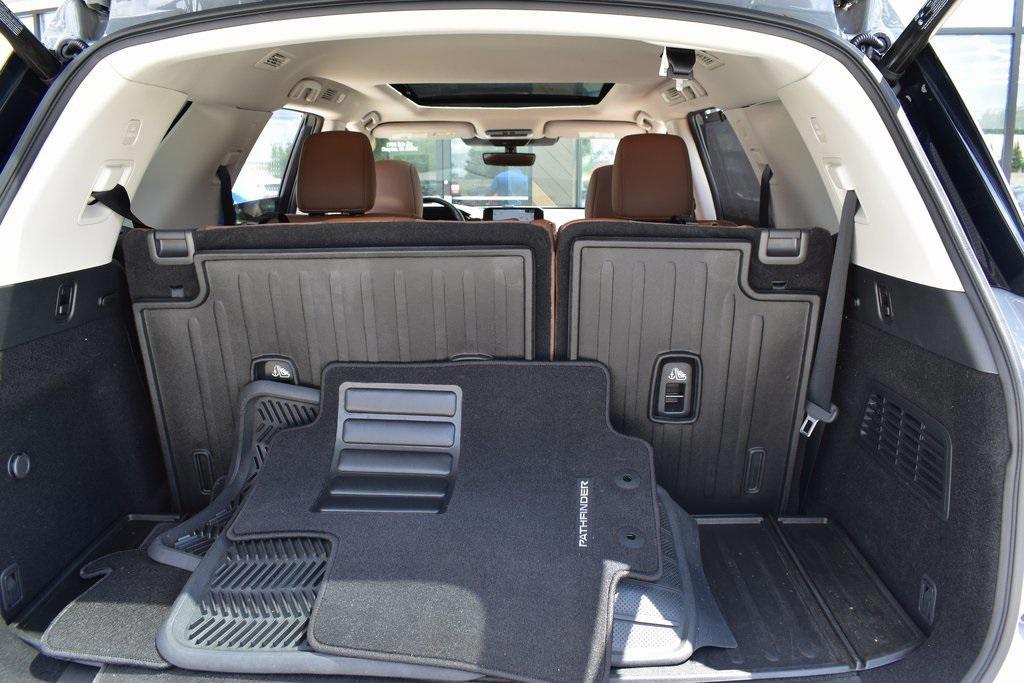 used 2023 Nissan Pathfinder car, priced at $39,900