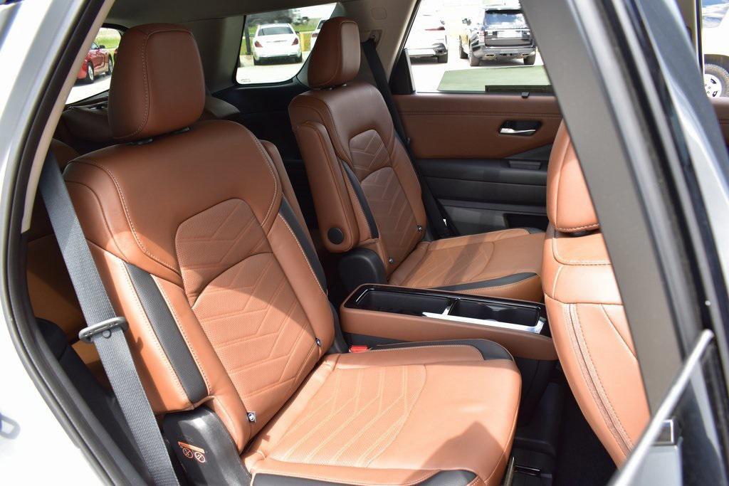 used 2023 Nissan Pathfinder car, priced at $39,900