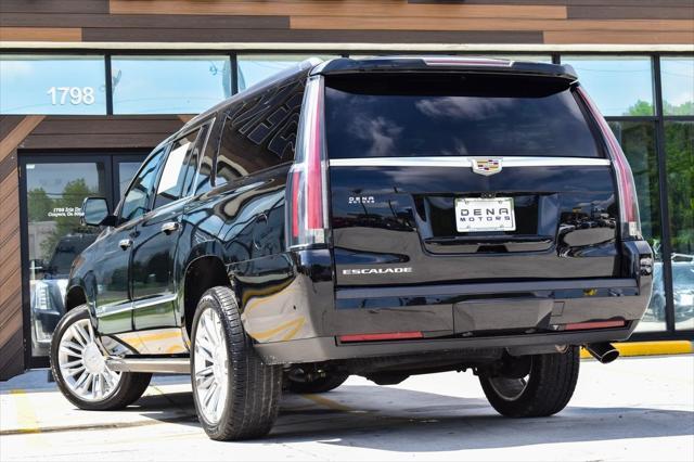 used 2019 Cadillac Escalade ESV car, priced at $31,900