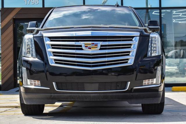 used 2019 Cadillac Escalade ESV car, priced at $31,900