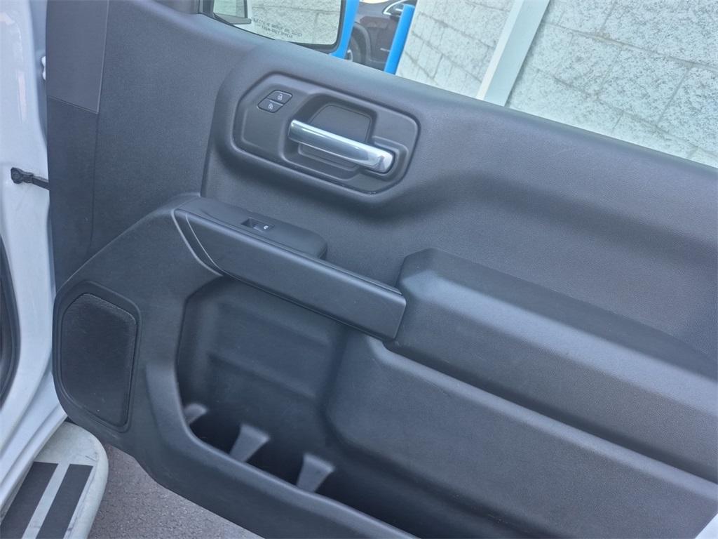 used 2024 Chevrolet Silverado 1500 car, priced at $25,881