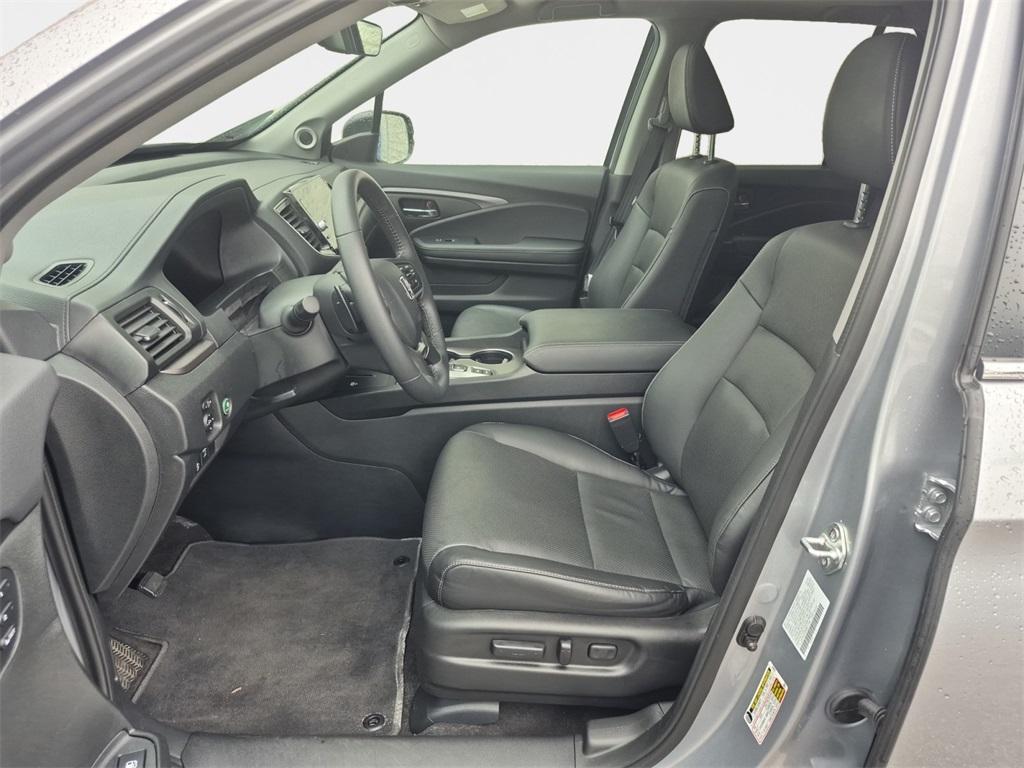 used 2024 Honda Ridgeline car, priced at $35,998