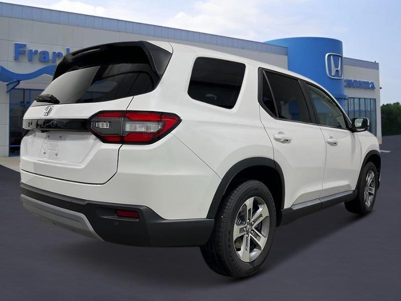 new 2025 Honda Pilot car, priced at $45,050