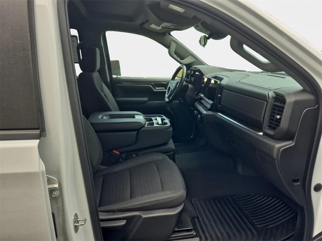 used 2022 Chevrolet Silverado 1500 car, priced at $32,998