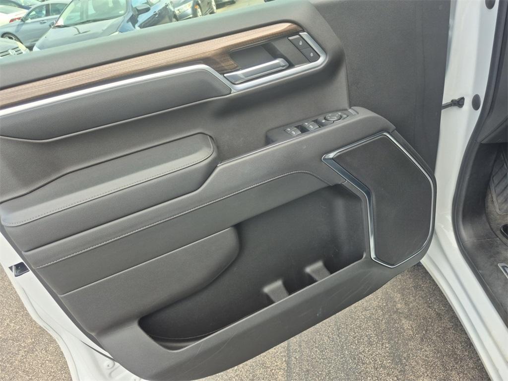 used 2022 Chevrolet Silverado 1500 car, priced at $32,998