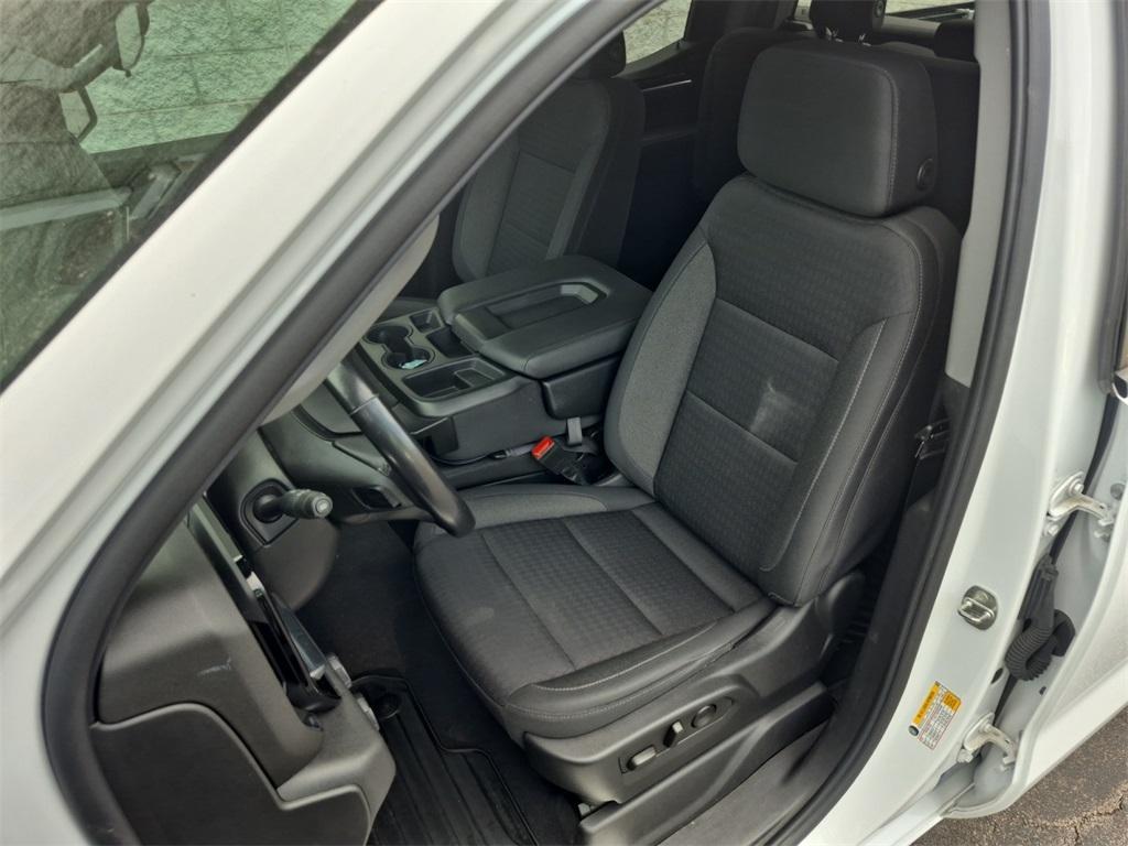 used 2022 Chevrolet Silverado 1500 car, priced at $32,998