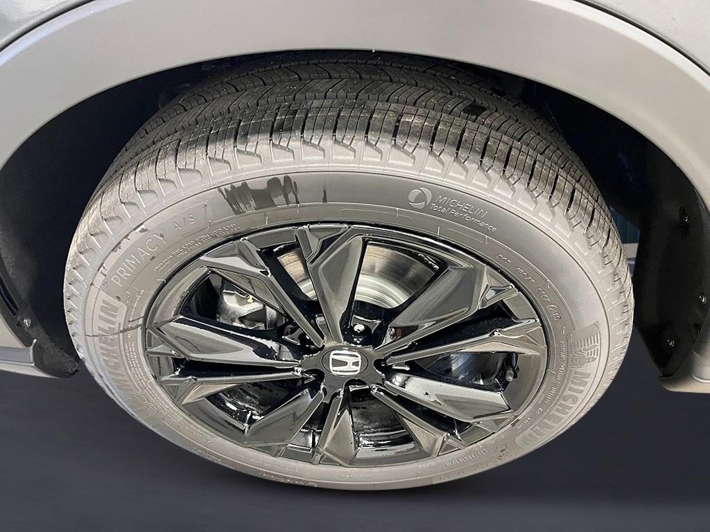 new 2026 Honda CR-V Hybrid car, priced at $42,700