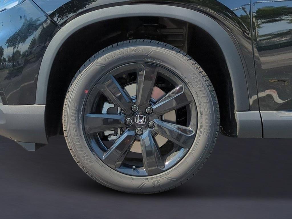 new 2025 Honda Pilot car, priced at $53,575