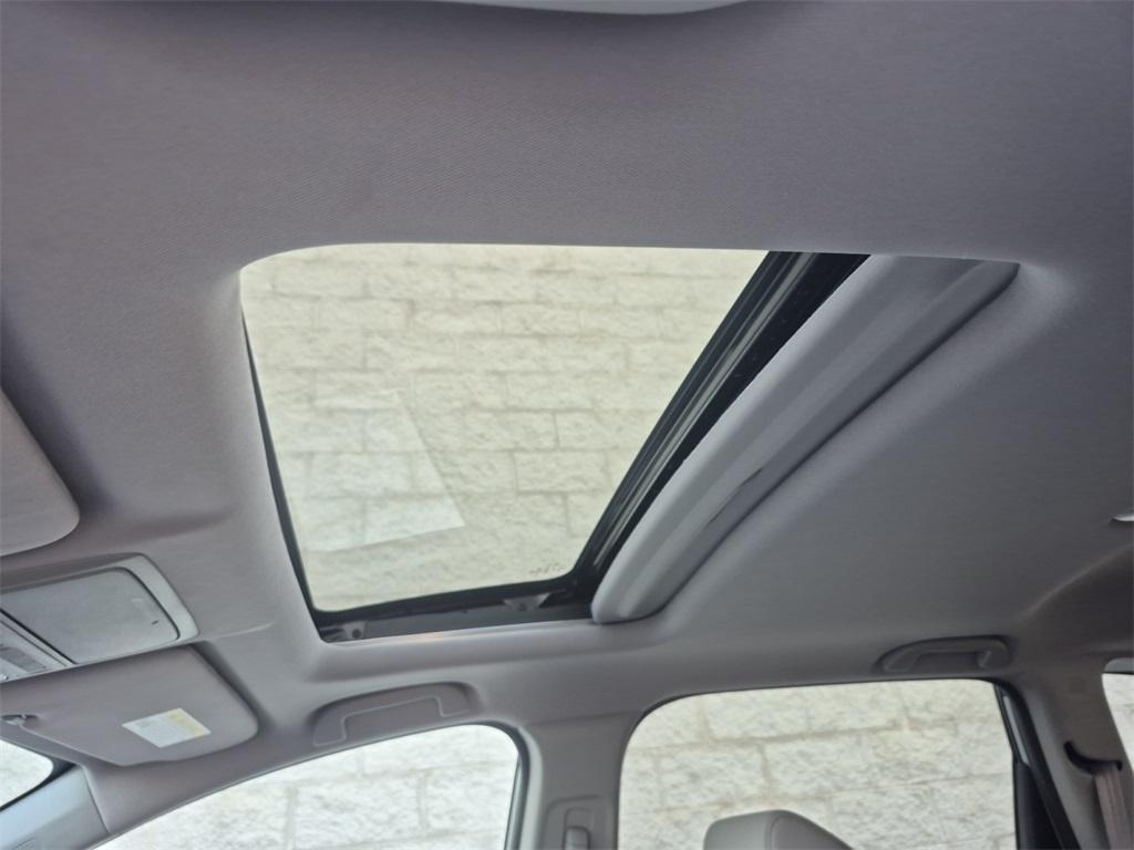 used 2021 Honda CR-V car, priced at $27,671