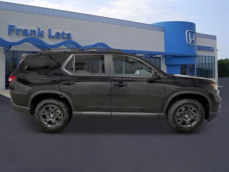 new 2025 Honda Pilot car, priced at $48,395