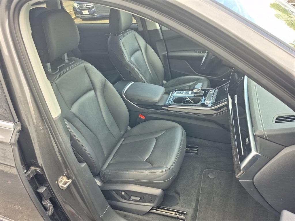 used 2024 Audi Q7 car, priced at $43,991