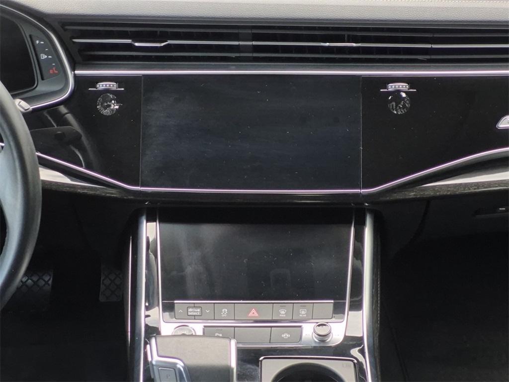 used 2024 Audi Q7 car, priced at $43,991