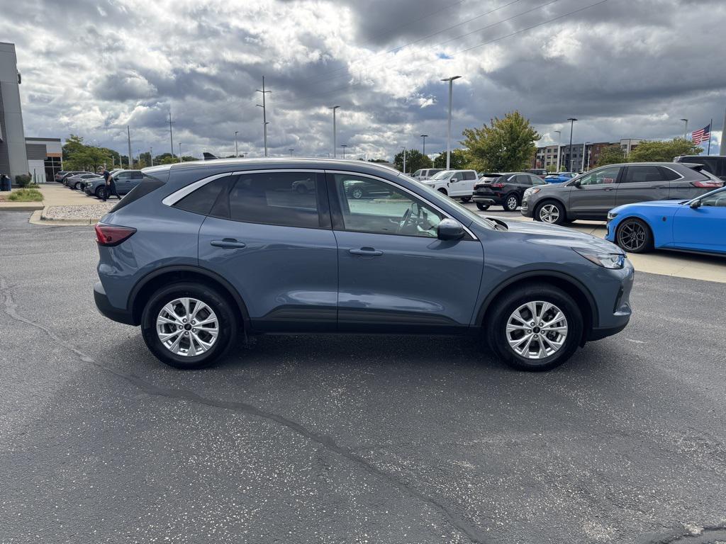 used 2023 Ford Escape car, priced at $24,981