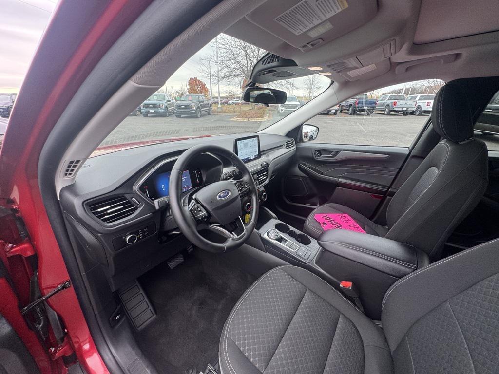 new 2025 Ford Escape car, priced at $26,436