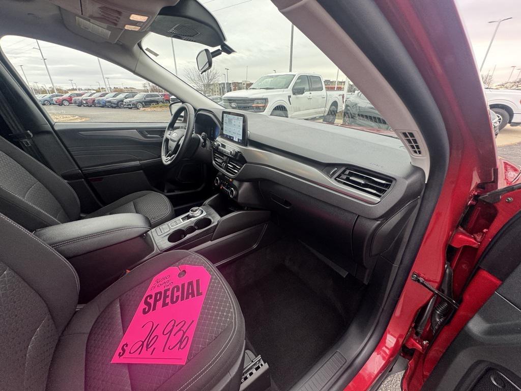new 2025 Ford Escape car, priced at $26,436