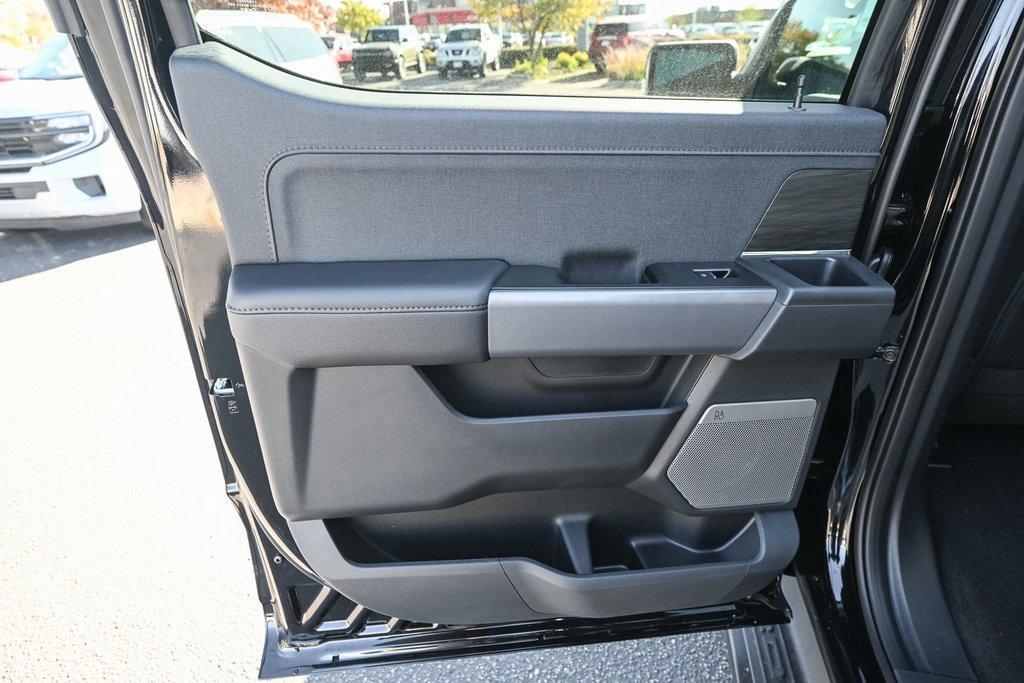 new 2025 Ford F-150 Lightning car, priced at $76,789