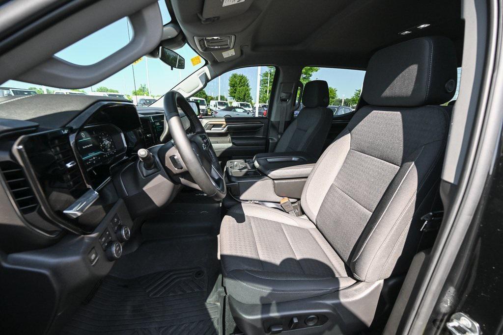 used 2024 Chevrolet Silverado 1500 car, priced at $45,593