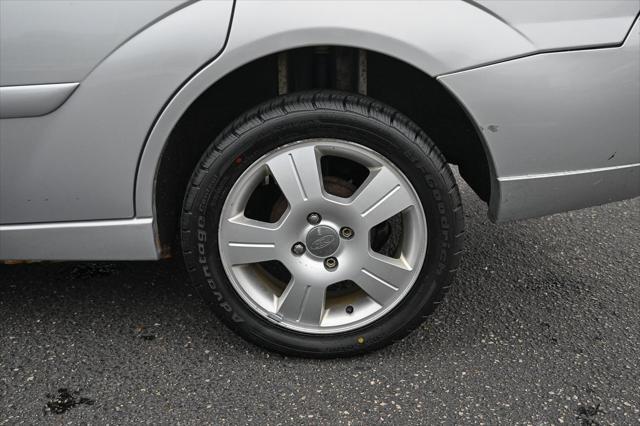 used 2007 Ford Focus car, priced at $5,981