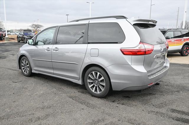 used 2018 Toyota Sienna car, priced at $33,881