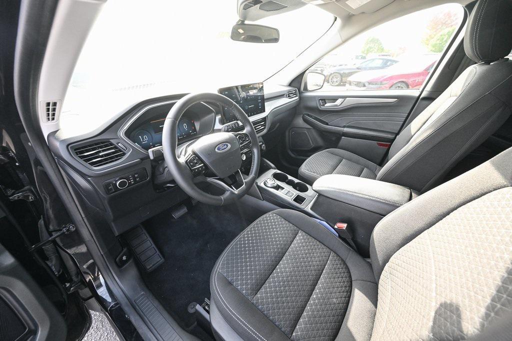 used 2023 Ford Escape car, priced at $24,981