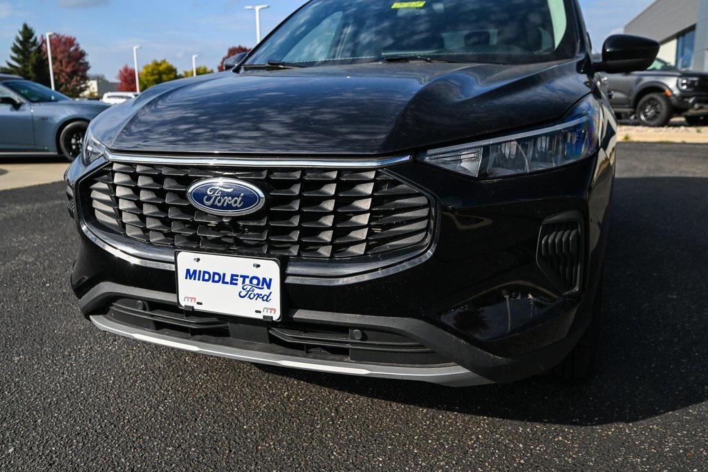 used 2023 Ford Escape car, priced at $24,981