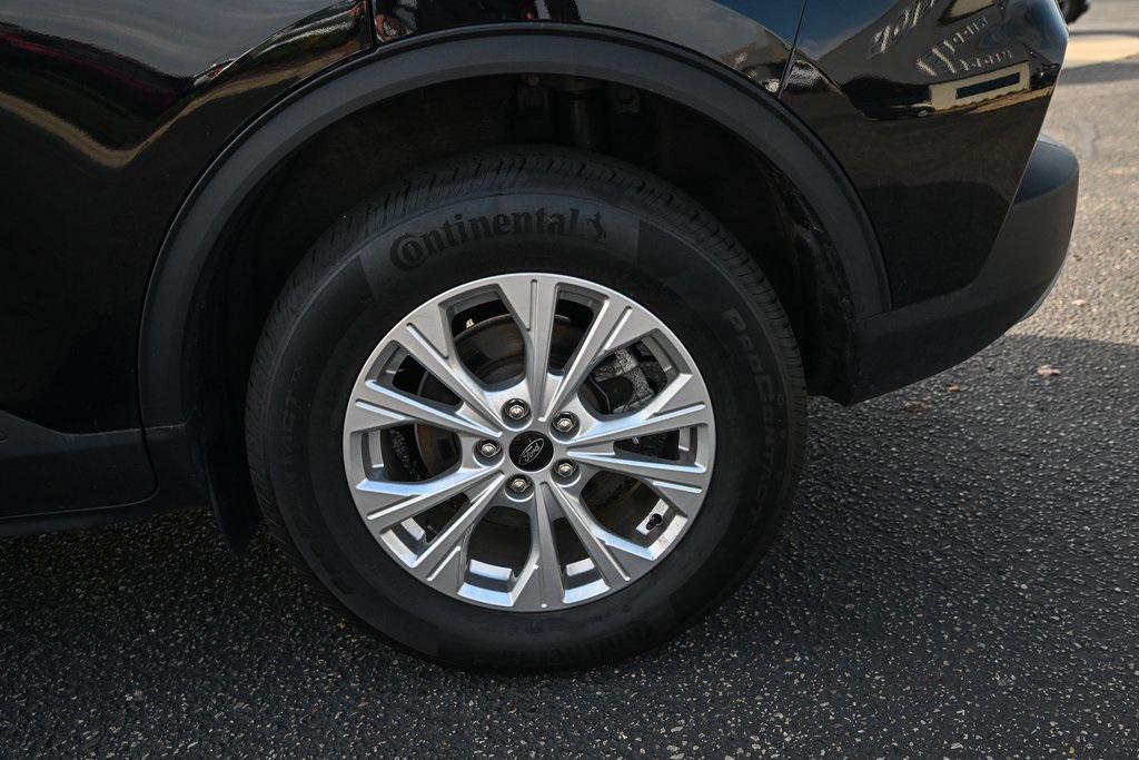 used 2023 Ford Escape car, priced at $24,981