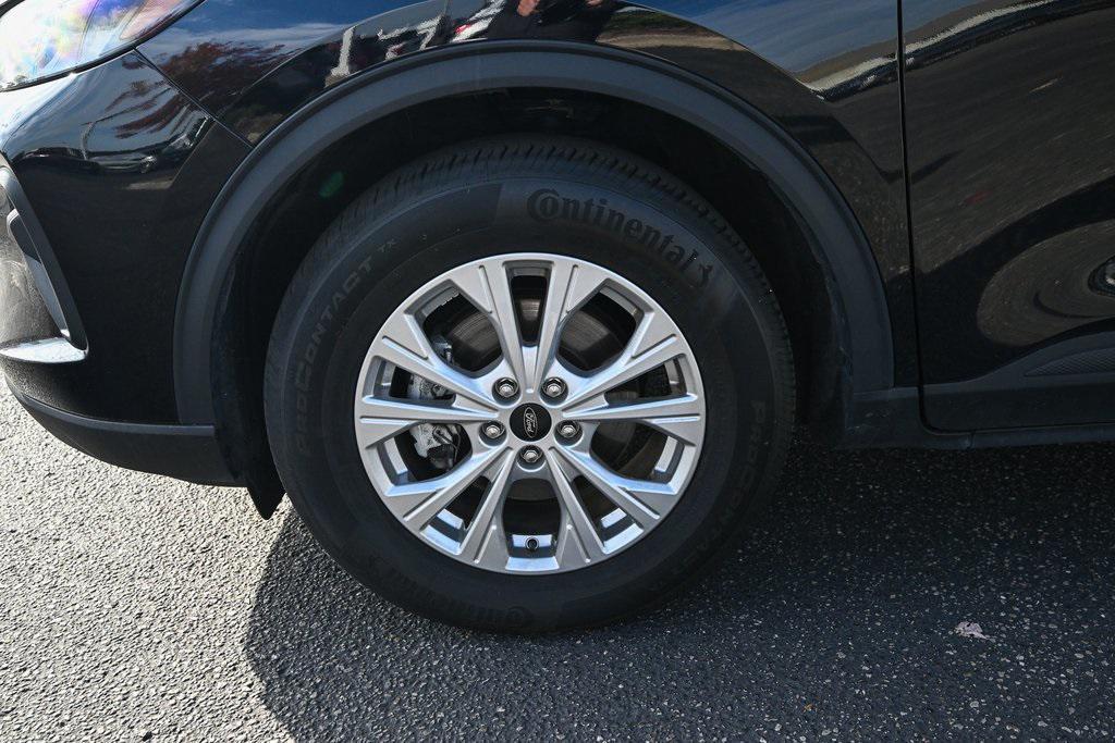 used 2023 Ford Escape car, priced at $24,981