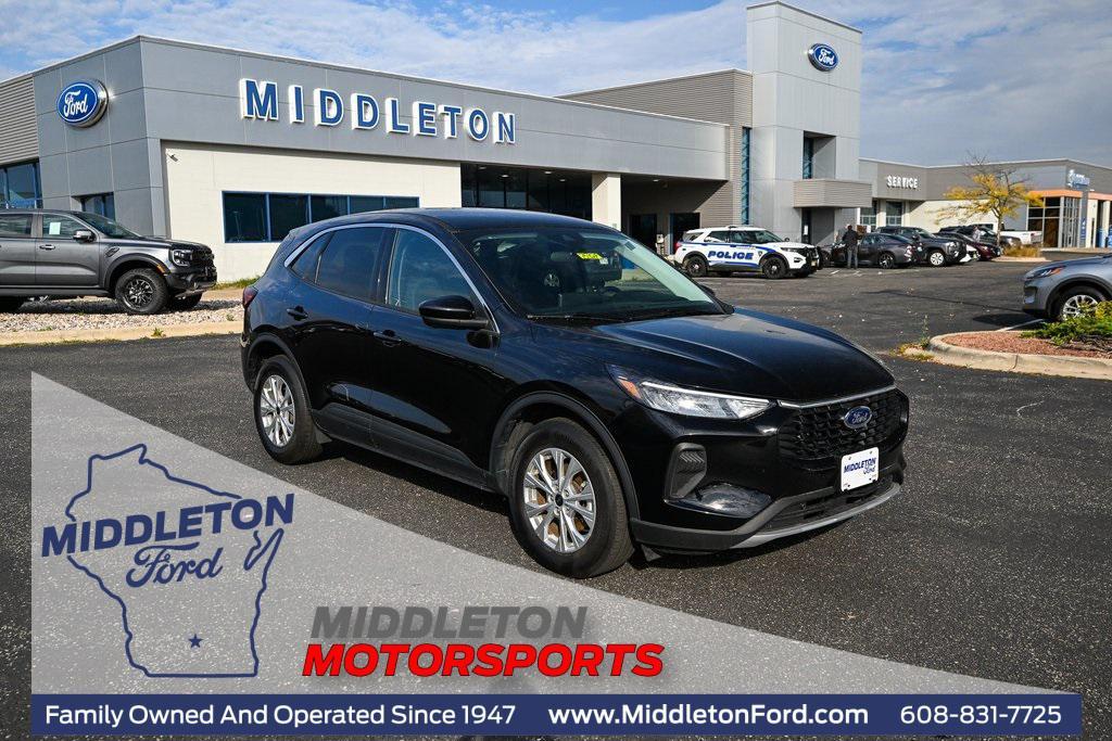 used 2023 Ford Escape car, priced at $24,981