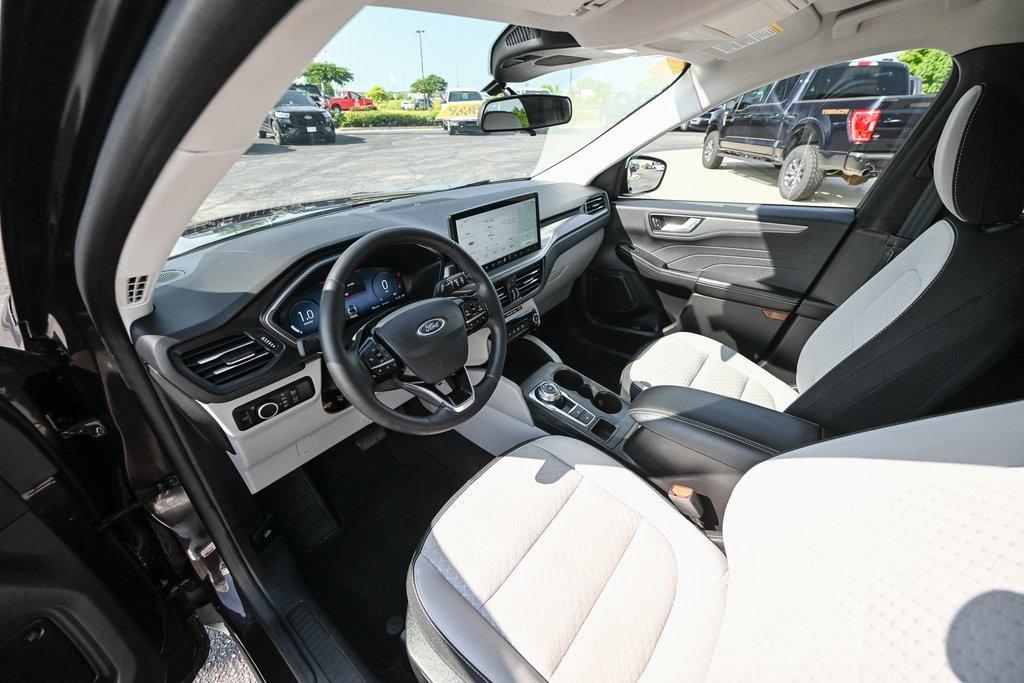 used 2023 Ford Escape car, priced at $24,981