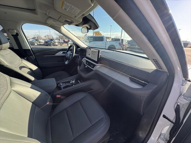 new 2025 Ford Explorer car, priced at $47,120