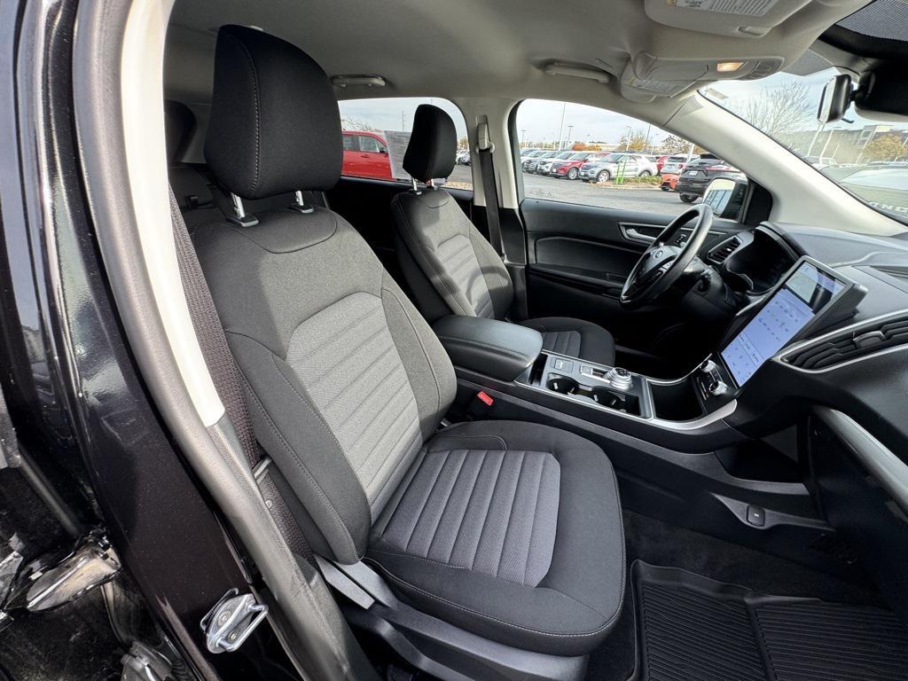 new 2024 Ford Edge car, priced at $31,976